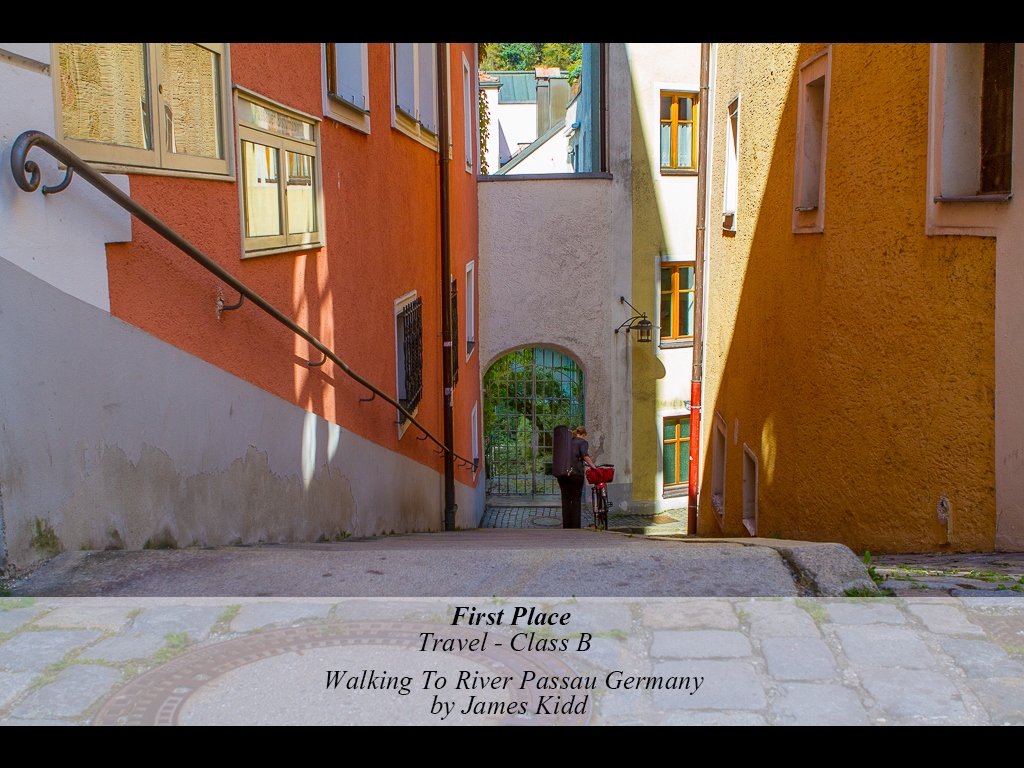 3TB3-201511-B-T-WALKING_TO_RIVER_PASSAU_GERMANY-457-JAMES_KIDD.jpg